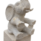 Chapeau de pilier éléphant